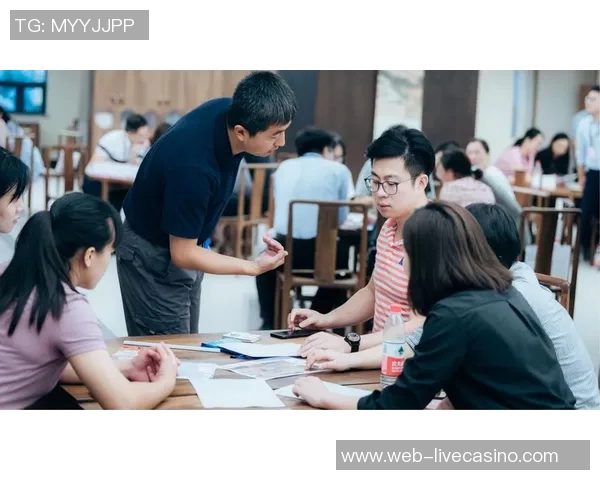 足球盛宴天下足球top10精彩瞬间回顾与分析